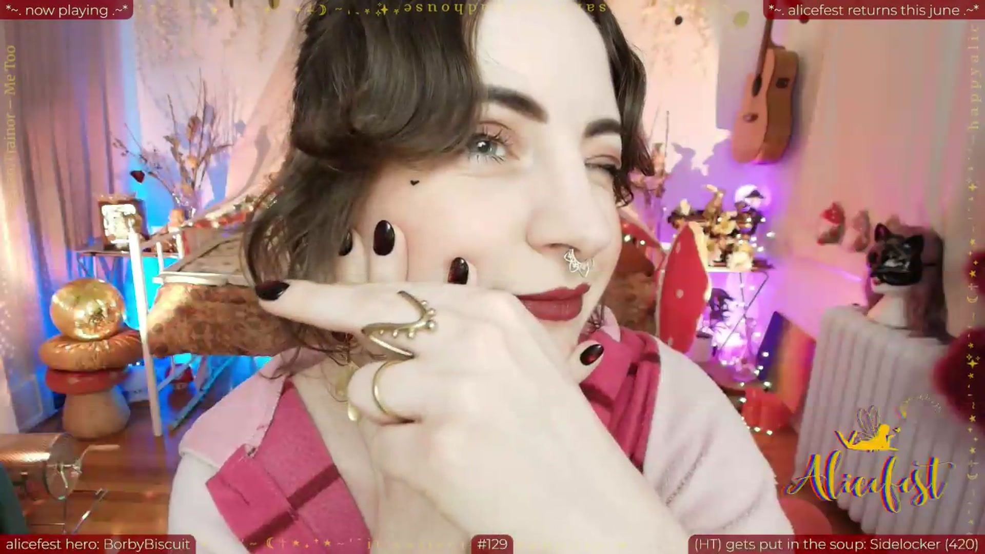 Gallery image thumbnail from aliceisonfire's myfreecams stream on, 06/19/2026, 10:31 image 7 of 20