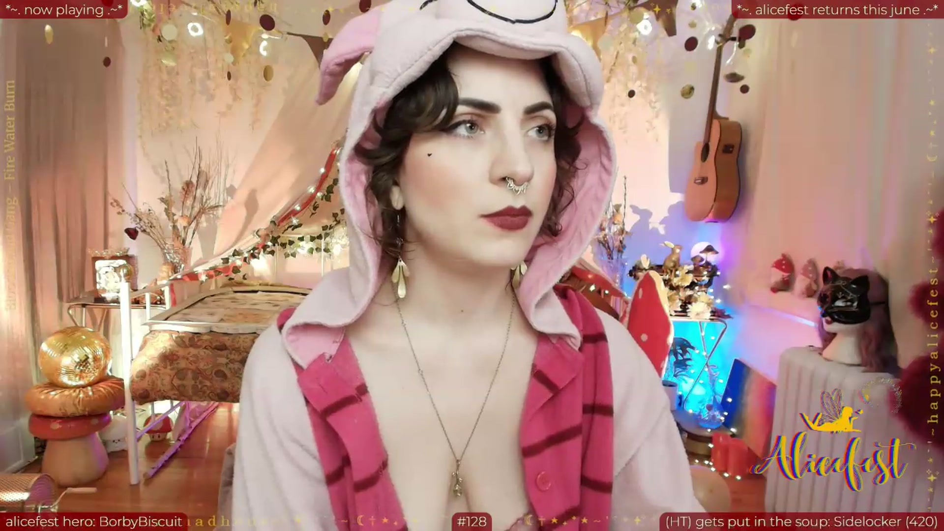 Gallery image thumbnail from aliceisonfire's myfreecams stream on, 06/19/2026, 10:31 image 10 of 20