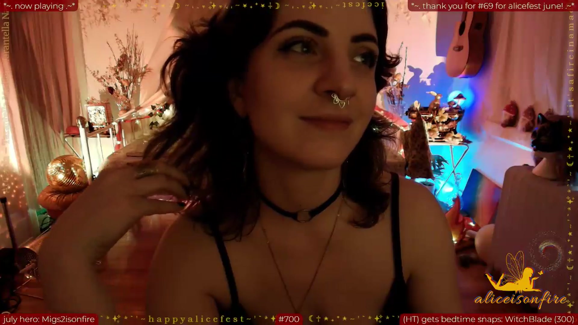Gallery image thumbnail from aliceisonfire's myfreecams stream on, 07/07/2026, 14:45 image 11 of 20