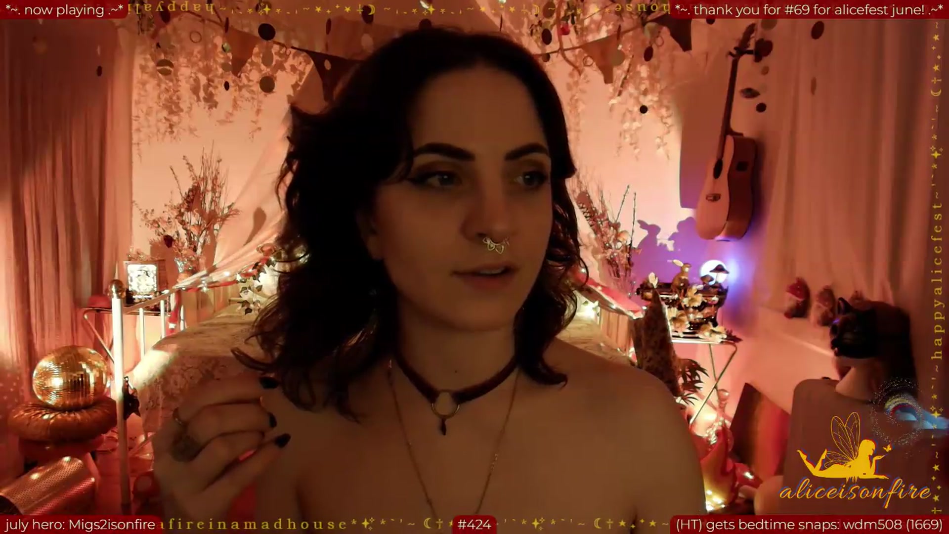 Gallery image thumbnail from aliceisonfire's myfreecams stream on, 07/09/2026, 14:36 image 13 of 20