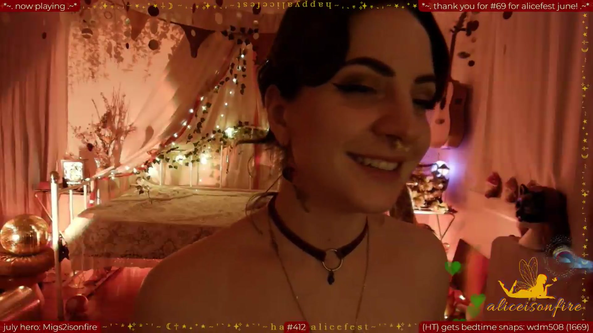 Gallery image thumbnail from aliceisonfire's myfreecams stream on, 07/09/2026, 14:36 image 16 of 20