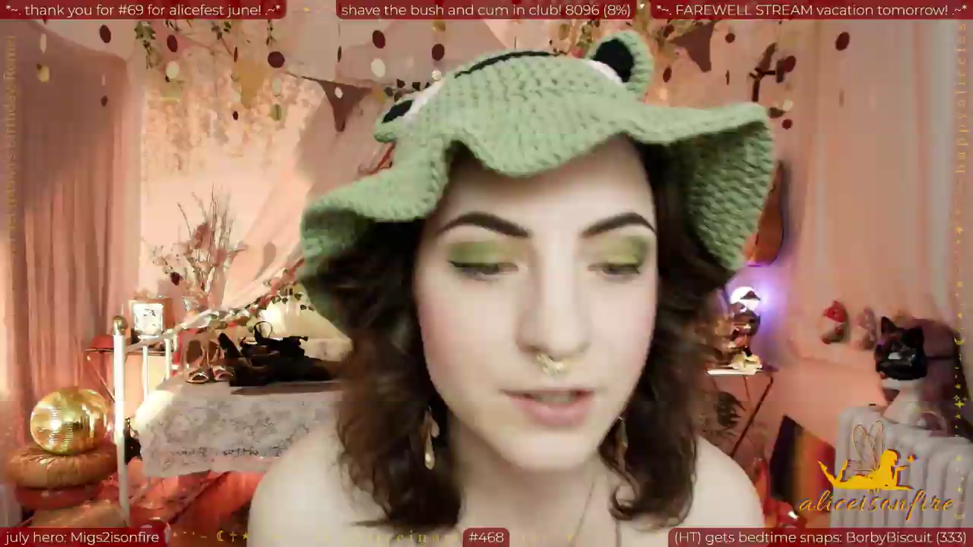 Gallery image thumbnail from aliceisonfire's myfreecams stream on, 07/11/2026, 08:11 image 1 of 20
