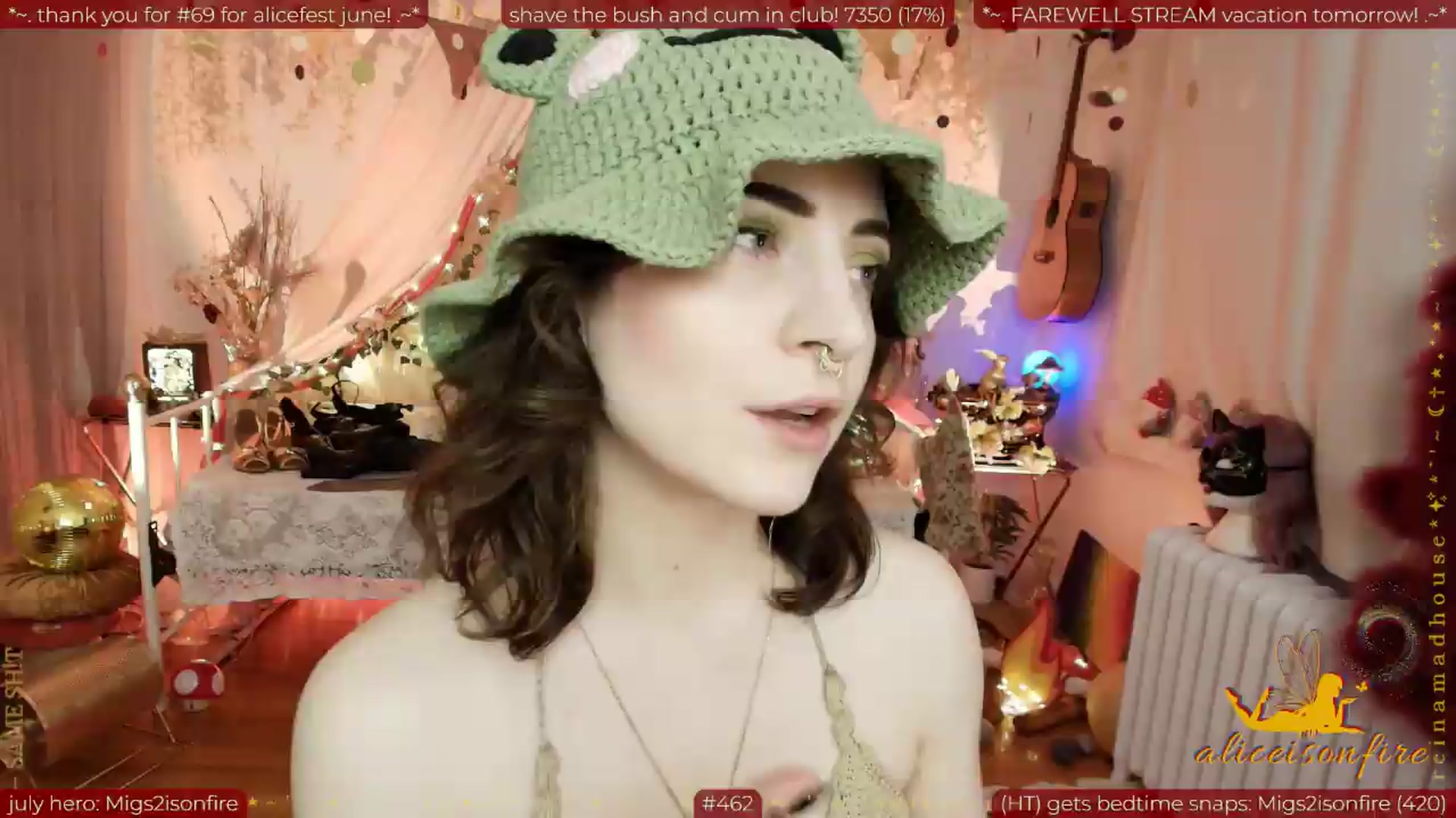 Gallery image thumbnail from aliceisonfire's myfreecams stream on, 07/11/2026, 08:11 image 7 of 20