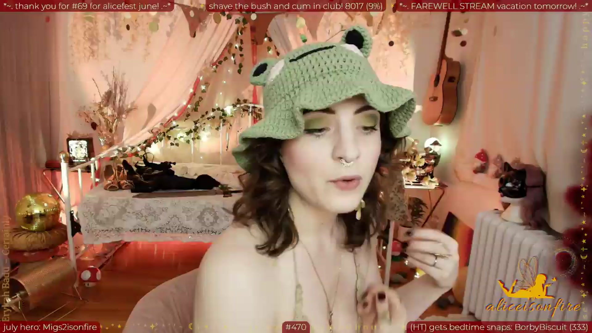 Gallery image thumbnail from aliceisonfire's myfreecams stream on, 07/11/2026, 08:11 image 4 of 20