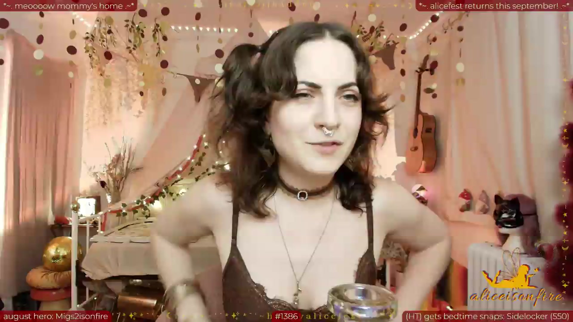 Gallery image thumbnail from aliceisonfire's myfreecams stream on, 08/03/2026, 07:07 image 4 of 20