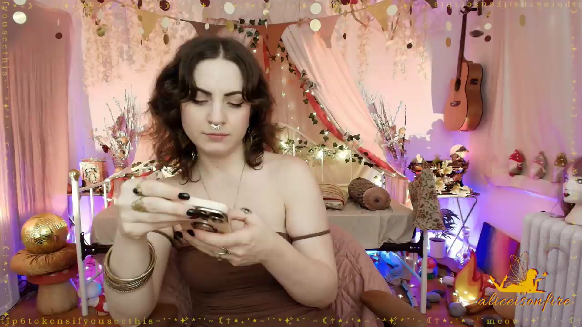 Gallery image thumbnail from aliceisonfire's myfreecams stream on, 08/14/2026, 07:55 image 8 of 20