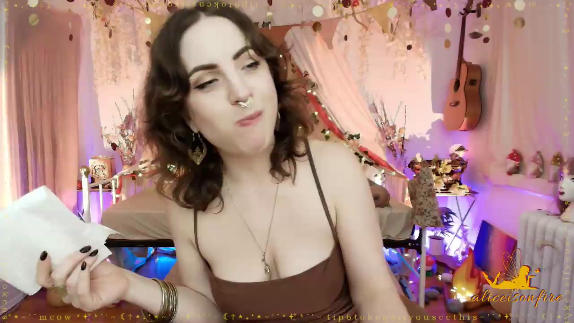 Gallery image thumbnail from aliceisonfire's myfreecams stream on, 08/14/2026, 07:55 image 16 of 20