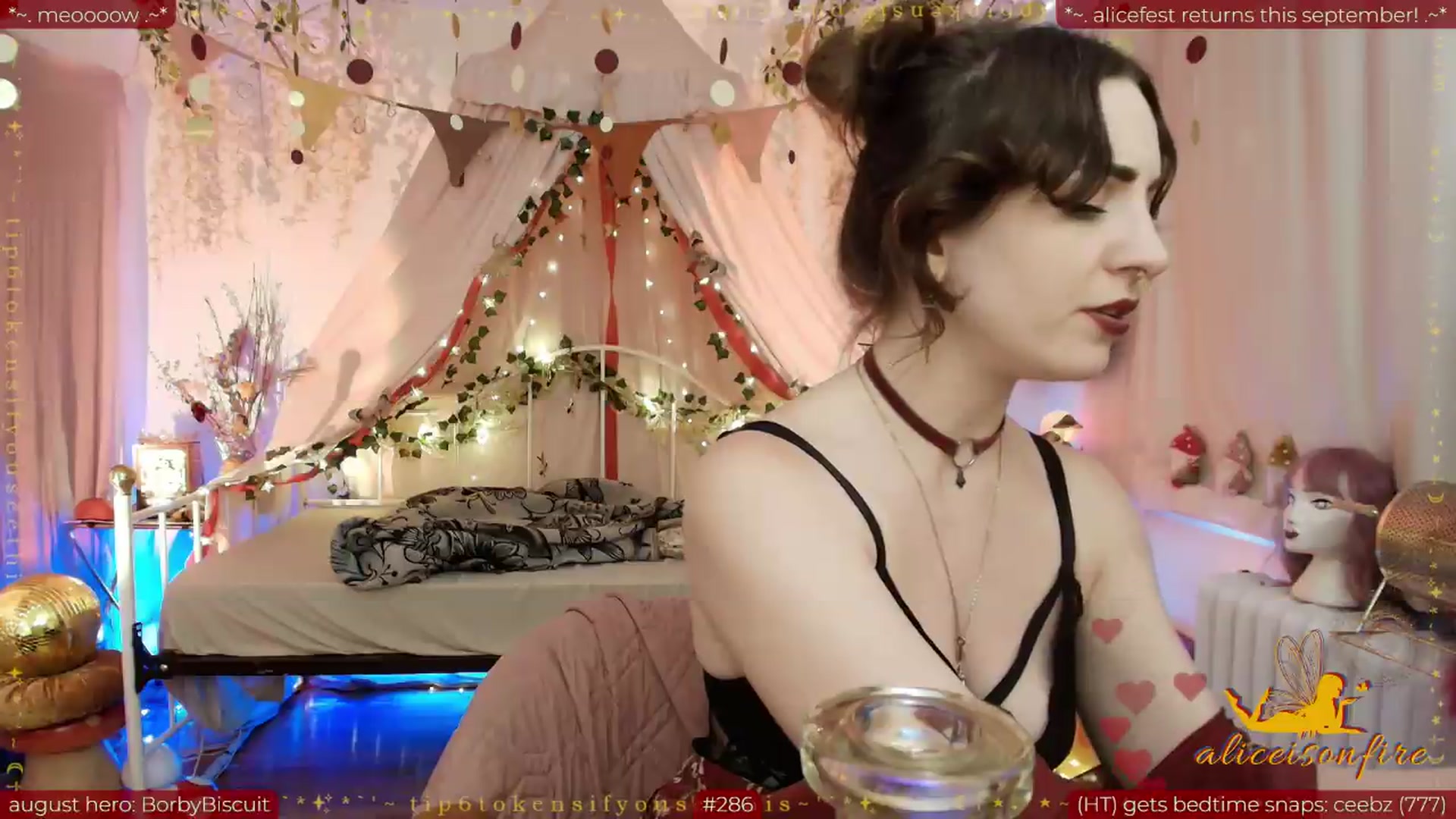 Gallery image thumbnail from aliceisonfire's myfreecams stream on, 08/20/2026, 08:18 image 20 of 20