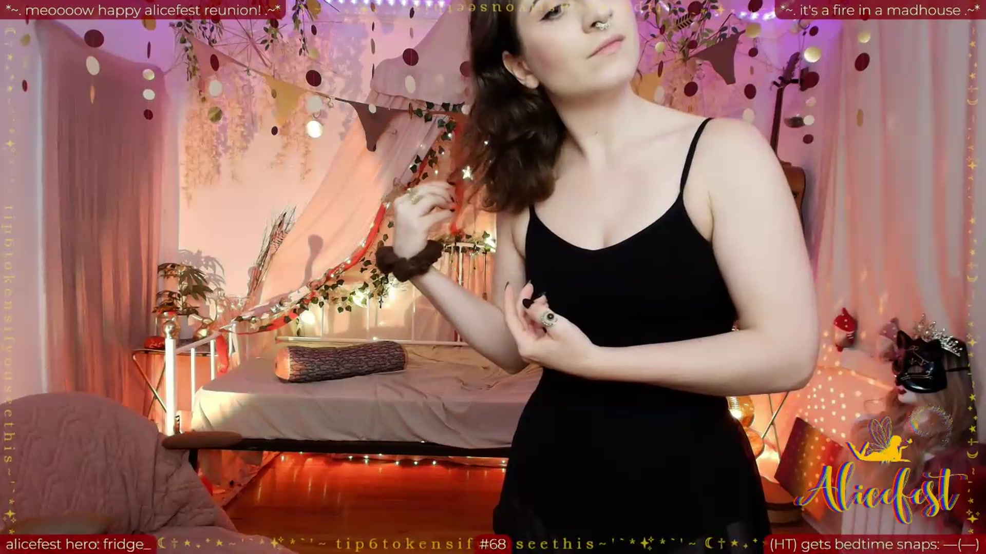 Gallery image thumbnail from aliceisonfire's myfreecams stream on, 09/07/2026, 23:59 image 5 of 20