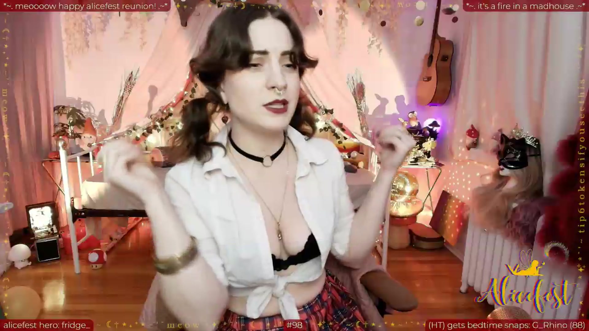 Gallery image thumbnail from aliceisonfire's myfreecams stream on, 09/12/2026, 06:56 image 5 of 20