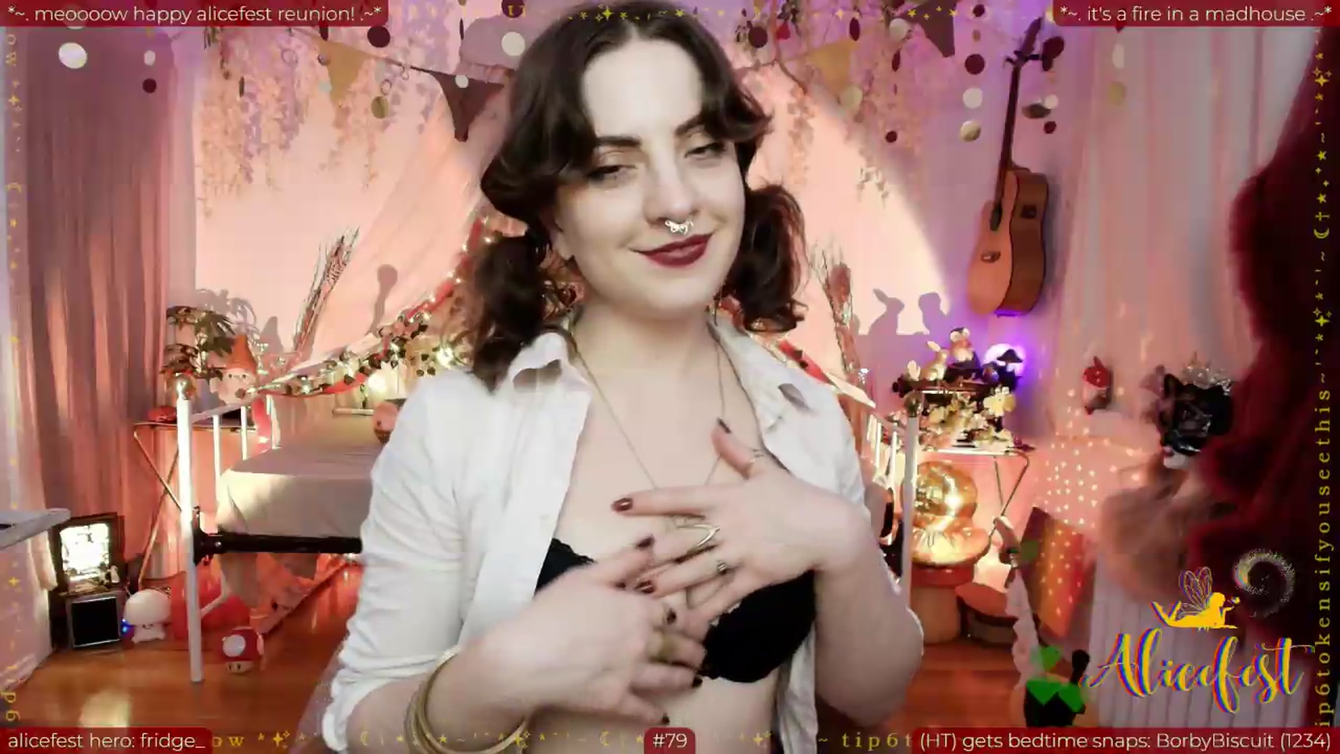 Gallery image thumbnail from aliceisonfire's myfreecams stream on, 09/12/2026, 10:10 image 12 of 20