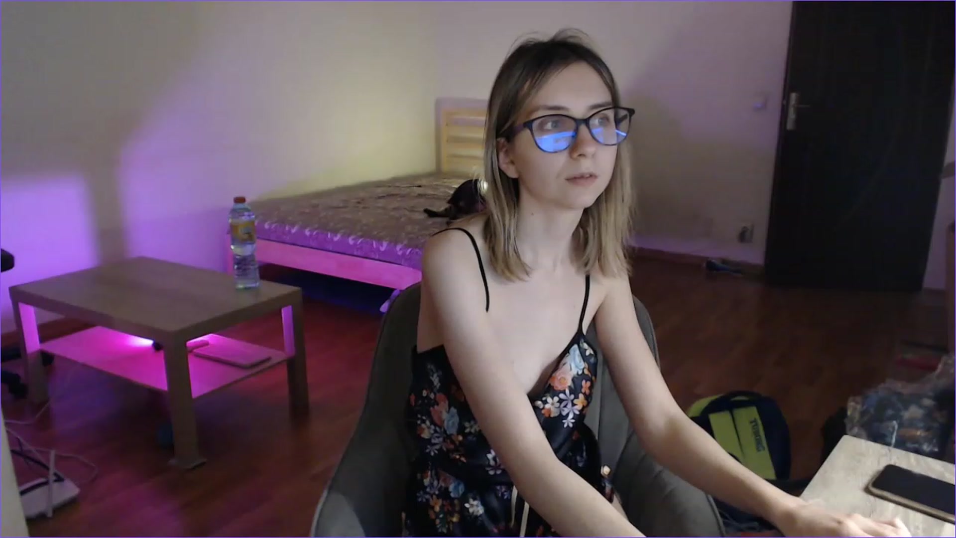 Gallery image thumbnail from alicesmithmfc's myfreecams stream on, 12/26/2022, 01:26 image 9 of 20
