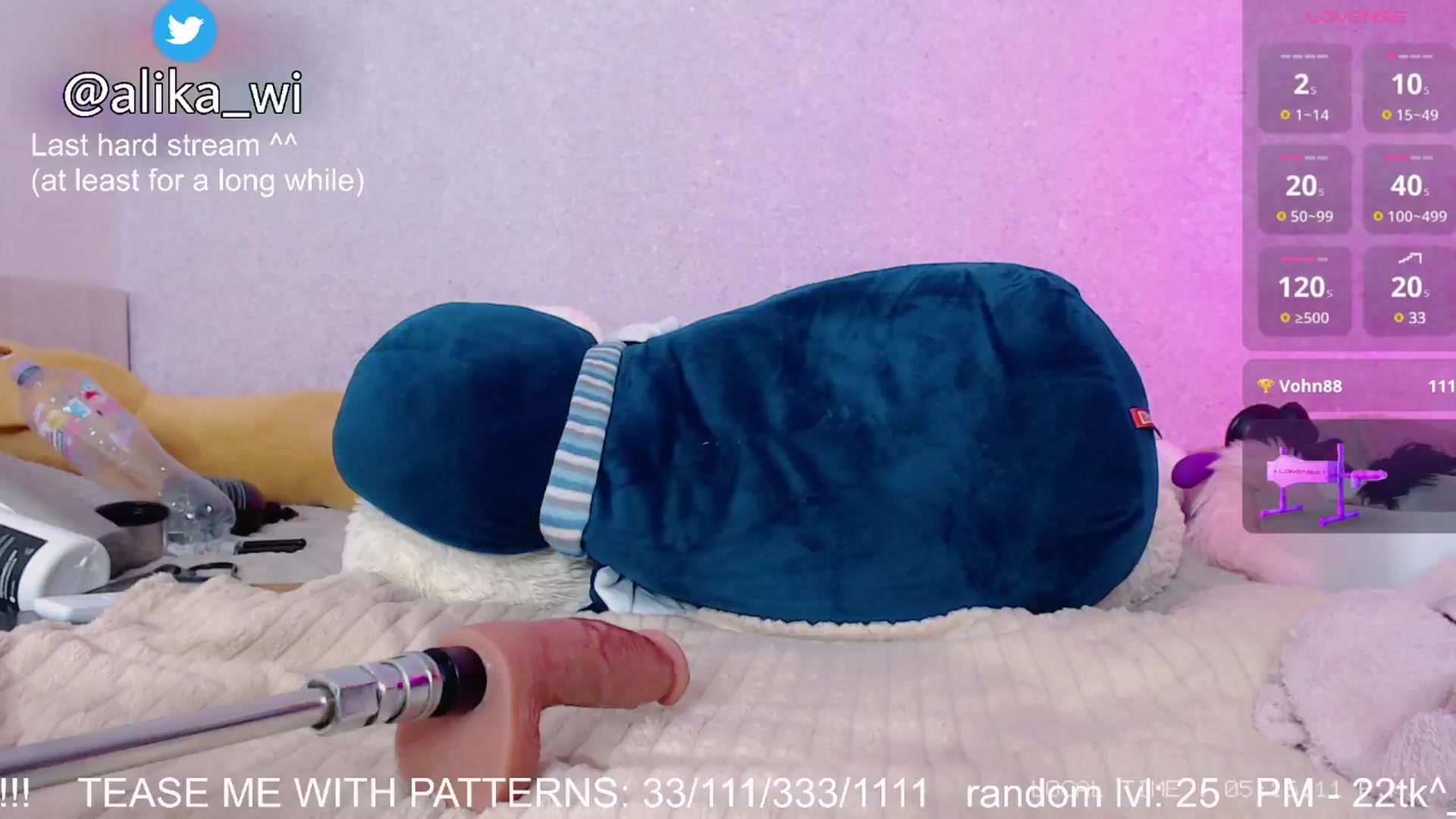 Gallery image thumbnail from alikaful's myfreecams stream on, 01/19/2025, 14:54 image 11 of 20