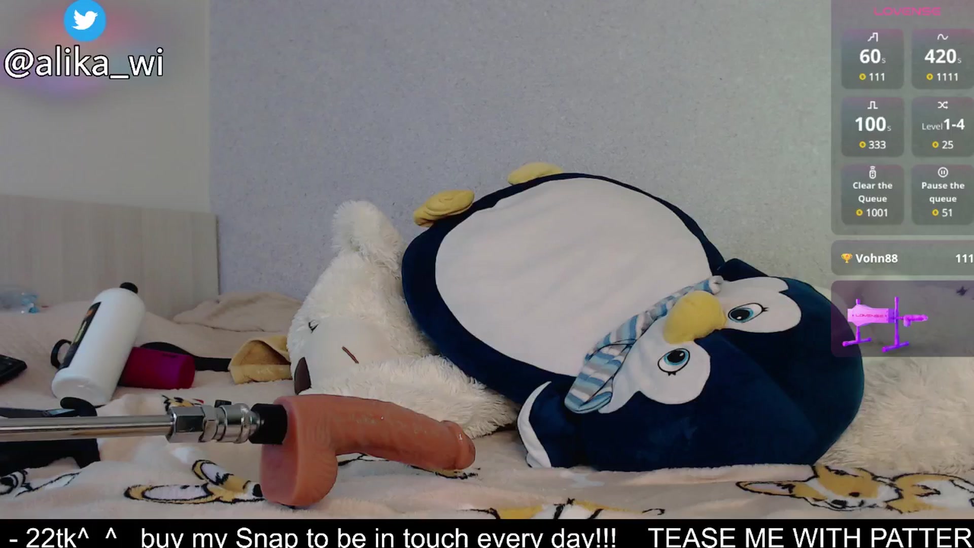 Gallery image thumbnail from alikaful's myfreecams stream on, 03/16/2025, 17:03 image 12 of 20