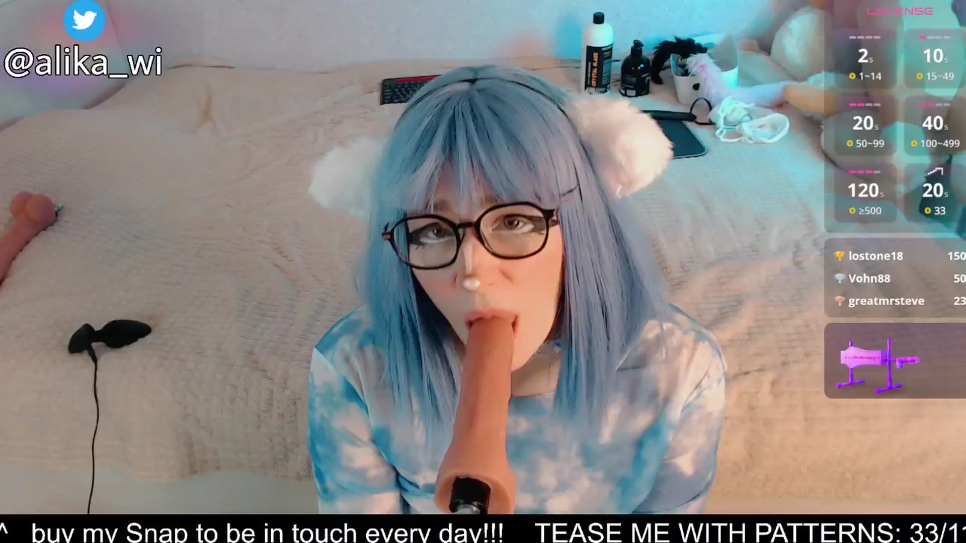 Gallery image thumbnail from alikaful's myfreecams stream on, 03/19/2025, 14:27 image 15 of 20