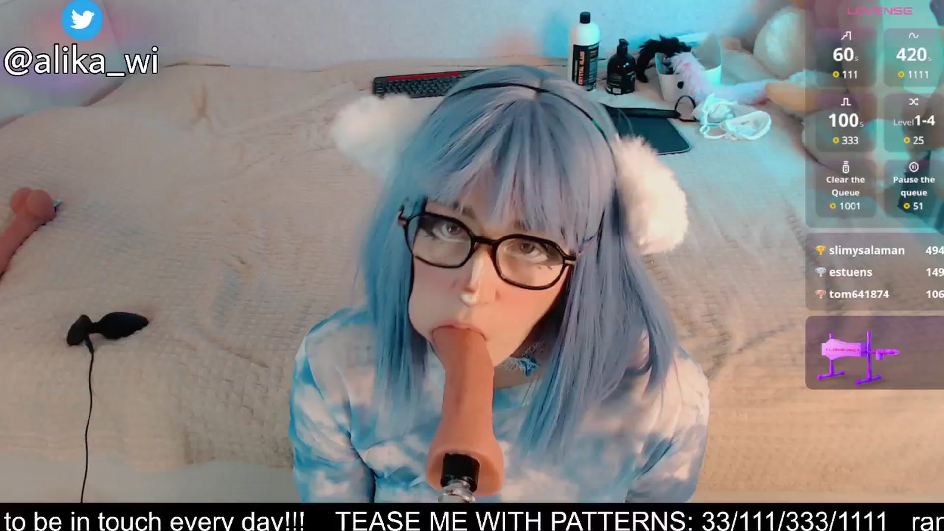 Gallery image thumbnail from alikaful's myfreecams stream on, 03/19/2025, 14:27 image 17 of 20
