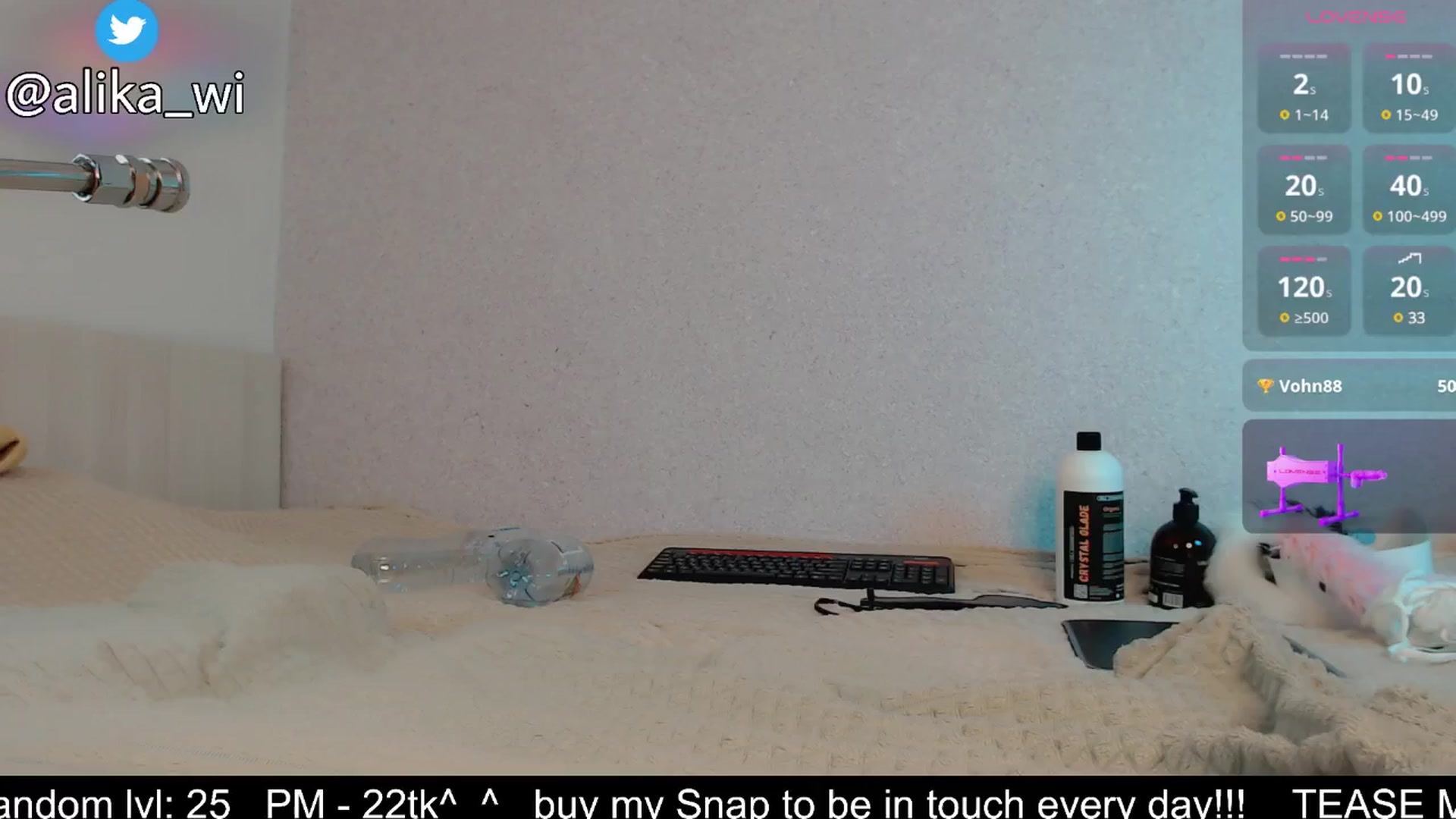 Gallery image thumbnail from alikaful's myfreecams stream on, 03/19/2025, 14:27 image 4 of 20