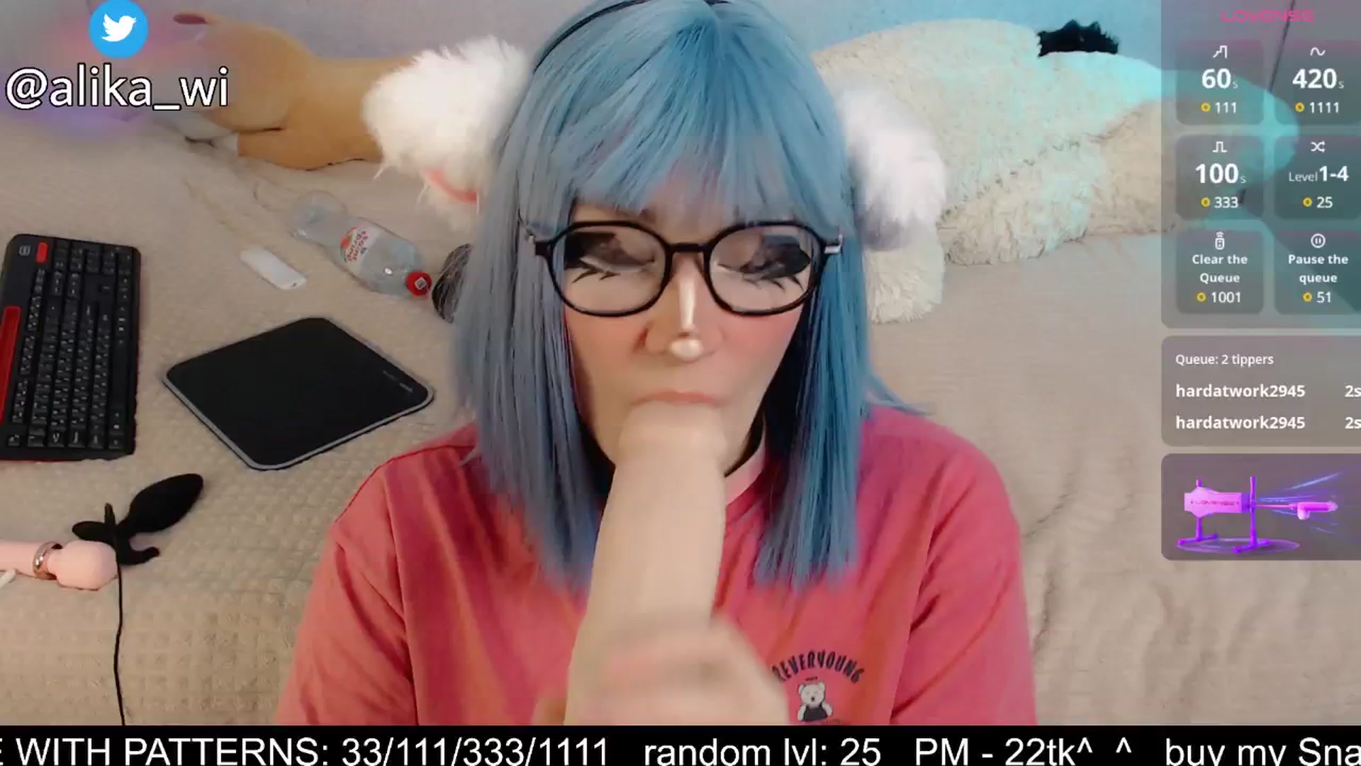 Gallery image thumbnail from alikaful's myfreecams stream on, 03/20/2025, 14:41 image 6 of 20