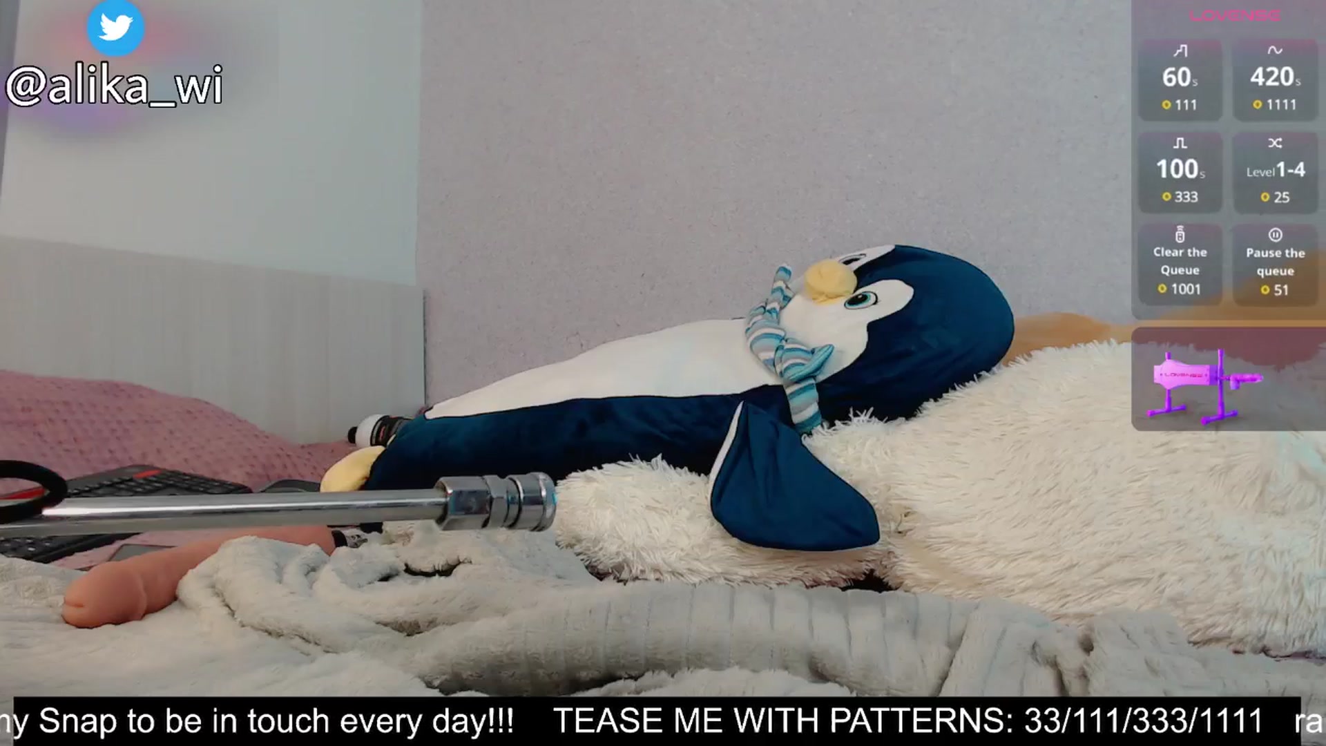 Gallery image thumbnail from alikaful's myfreecams stream on, 03/31/2025, 13:39 image 12 of 20