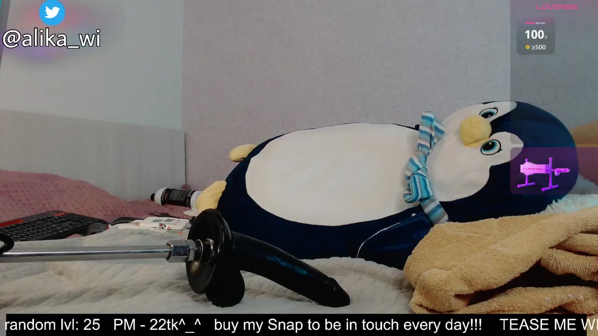 Gallery image thumbnail from alikaful's myfreecams stream on, 03/31/2025, 13:39 image 13 of 20
