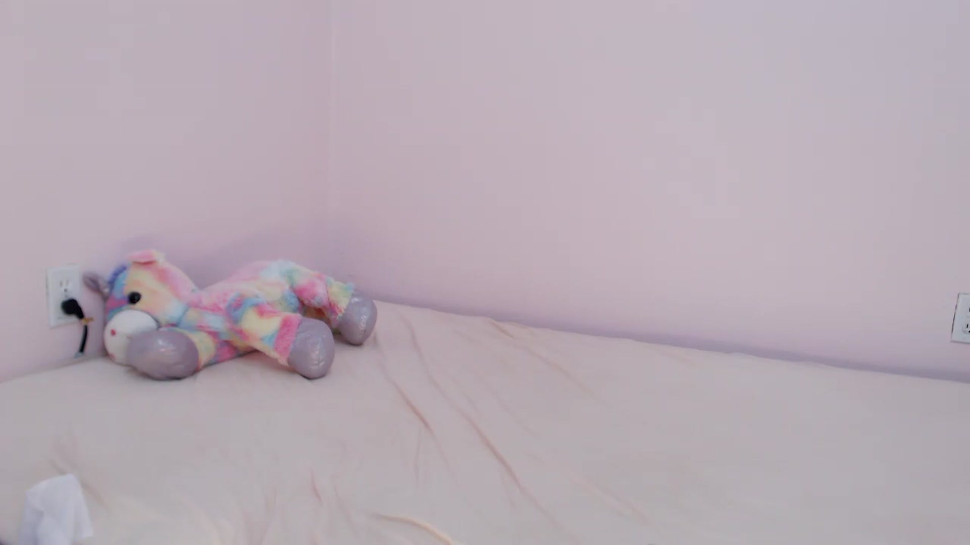 Gallery image thumbnail from alisamesser's myfreecams stream on, 01/16/2023, 11:15 image 12 of 20