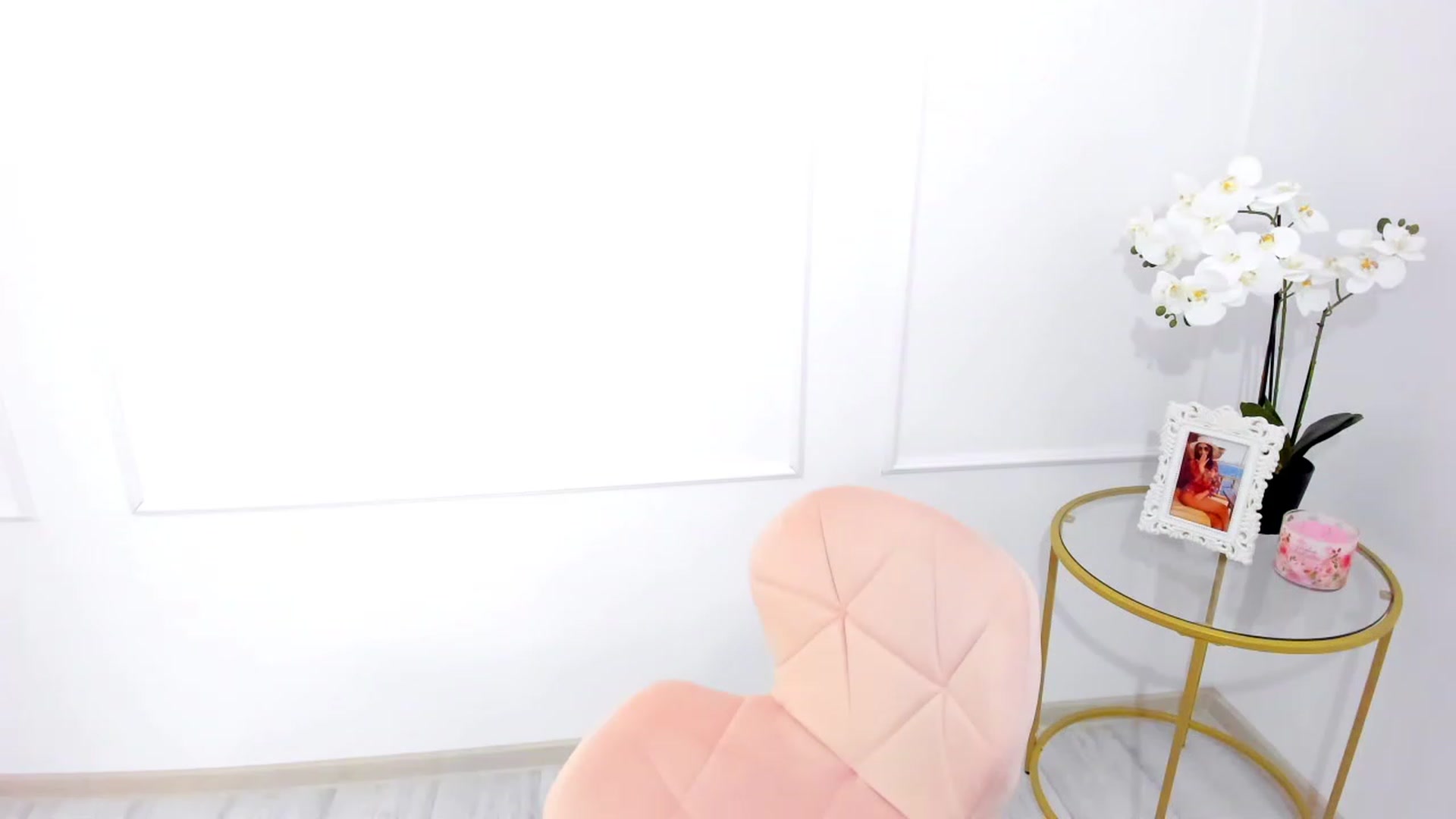 Gallery image thumbnail from alissaclairre's myfreecams stream on, 10/27/2023, 16:13 image 16 of 20