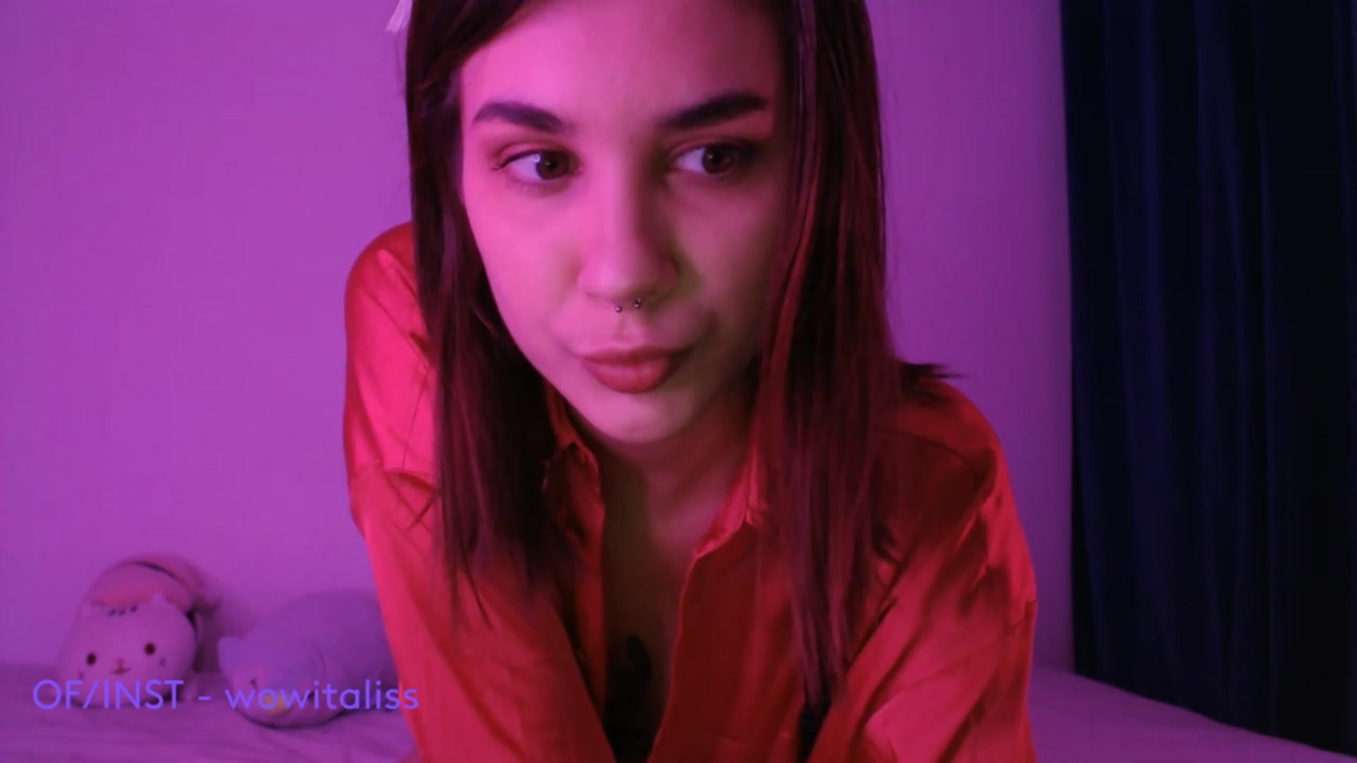 Gallery image thumbnail from alisswow's myfreecams stream on, 01/17/2023, 15:39 image 19 of 20