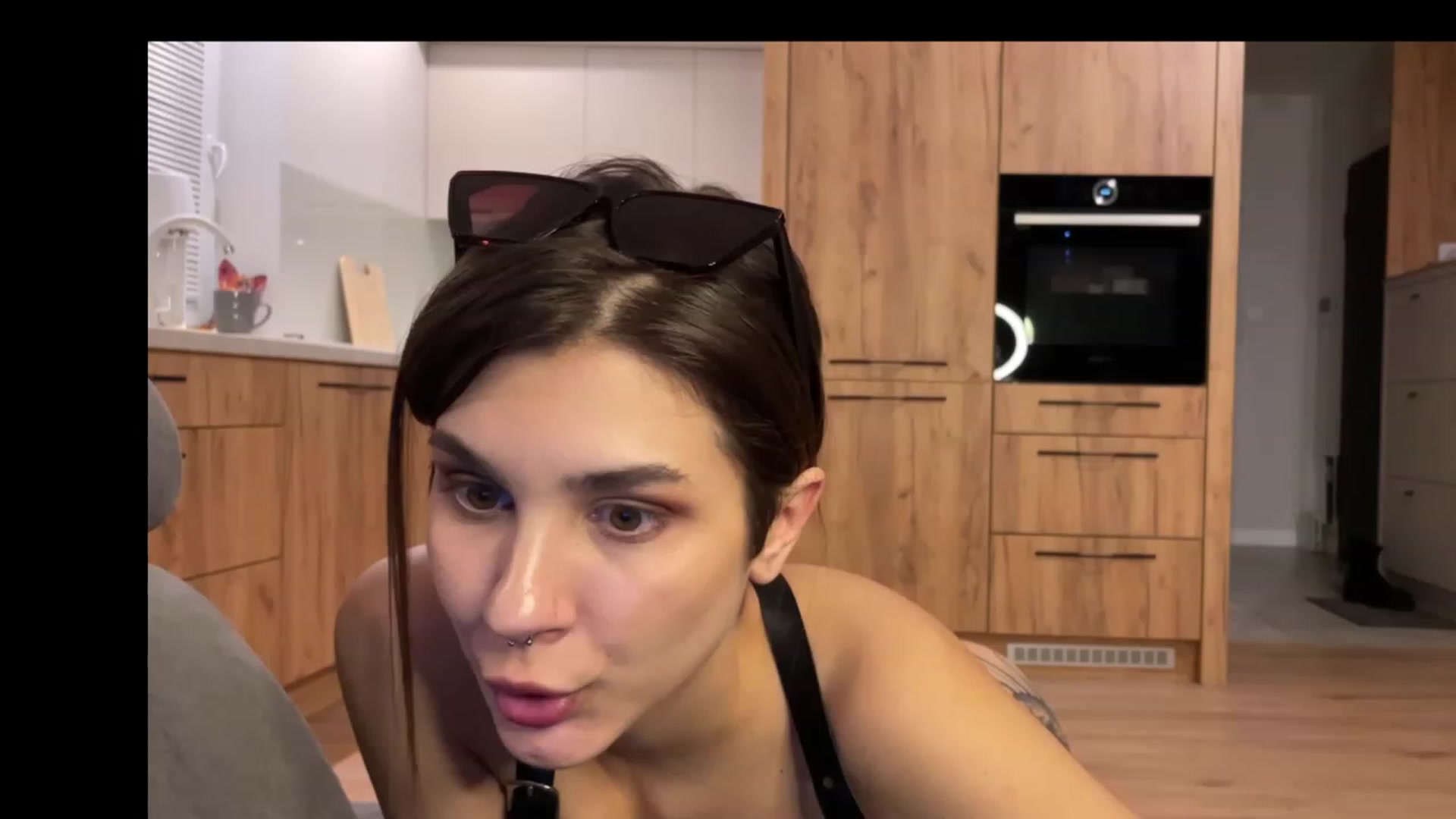 Gallery image thumbnail from alisswow's myfreecams stream on, 02/20/2023, 20:01 image 9 of 20