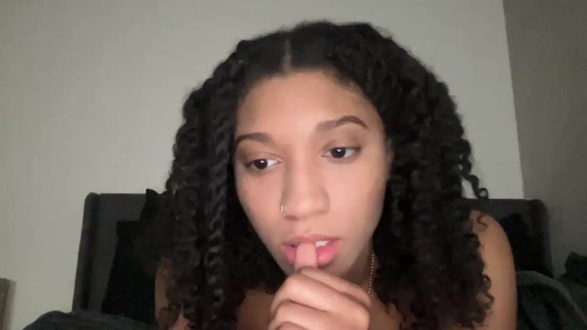 Gallery image thumbnail from aliyahluv's myfreecams stream on, 12/08/2024, 20:14 image 11 of 20
