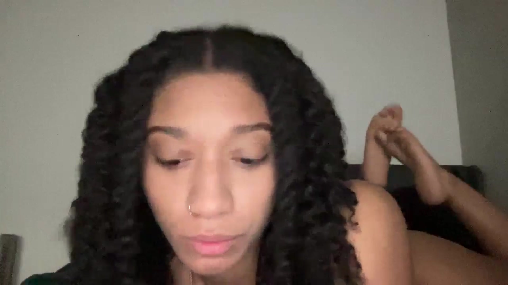 Gallery image thumbnail from aliyahluv's myfreecams stream on, 12/08/2024, 21:38 image 10 of 20