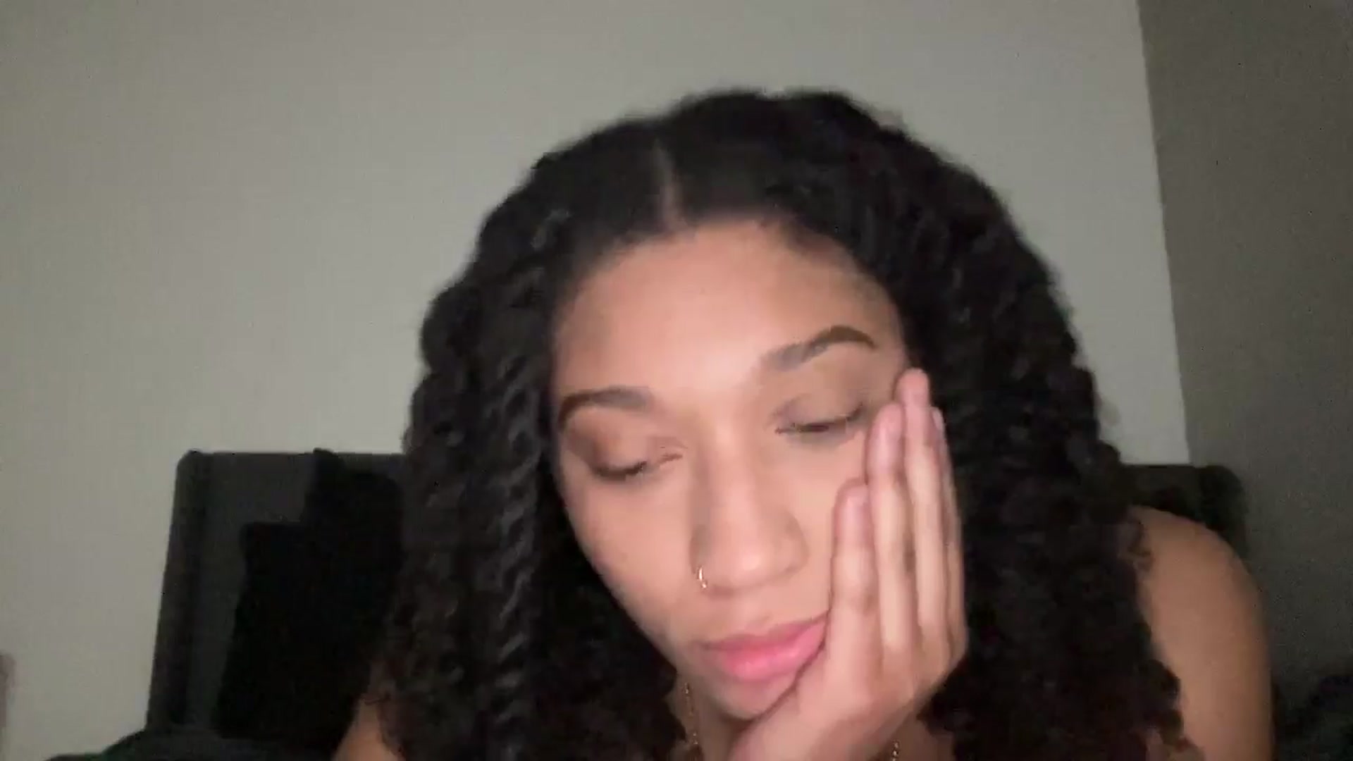Gallery image thumbnail from aliyahluv's myfreecams stream on, 12/08/2024, 21:38 image 14 of 20