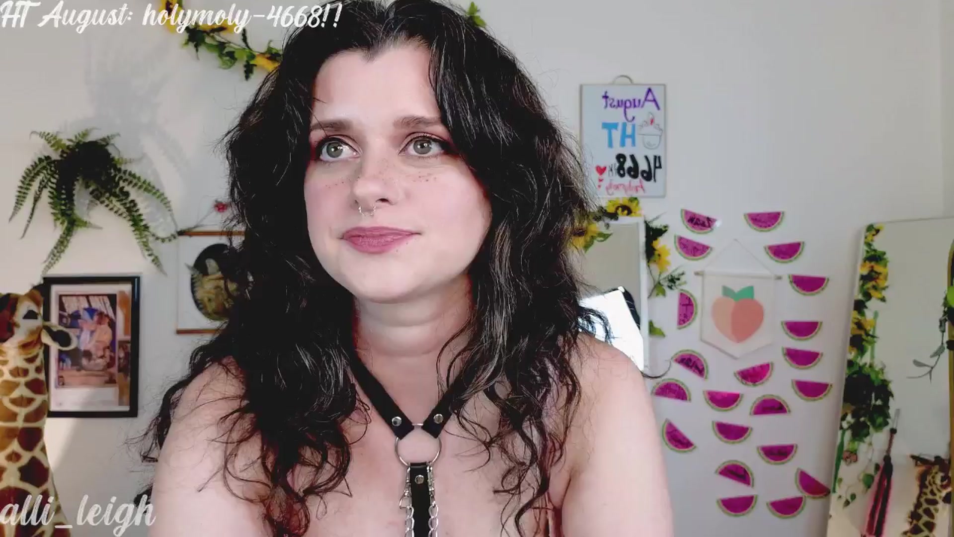 Gallery image thumbnail from alli_leigh's myfreecams stream on, 08/27/2024, 04:44 image 1 of 20