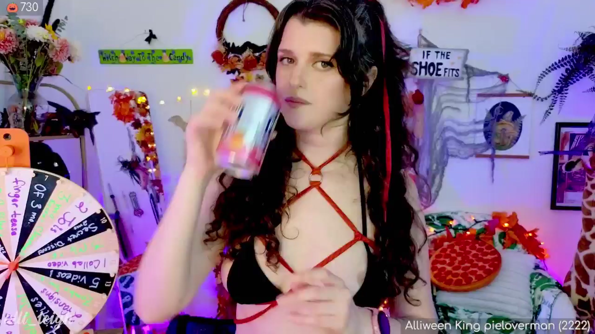 Gallery image thumbnail from alli_leigh's myfreecams stream on, 10/09/2024, 01:38 image 8 of 20
