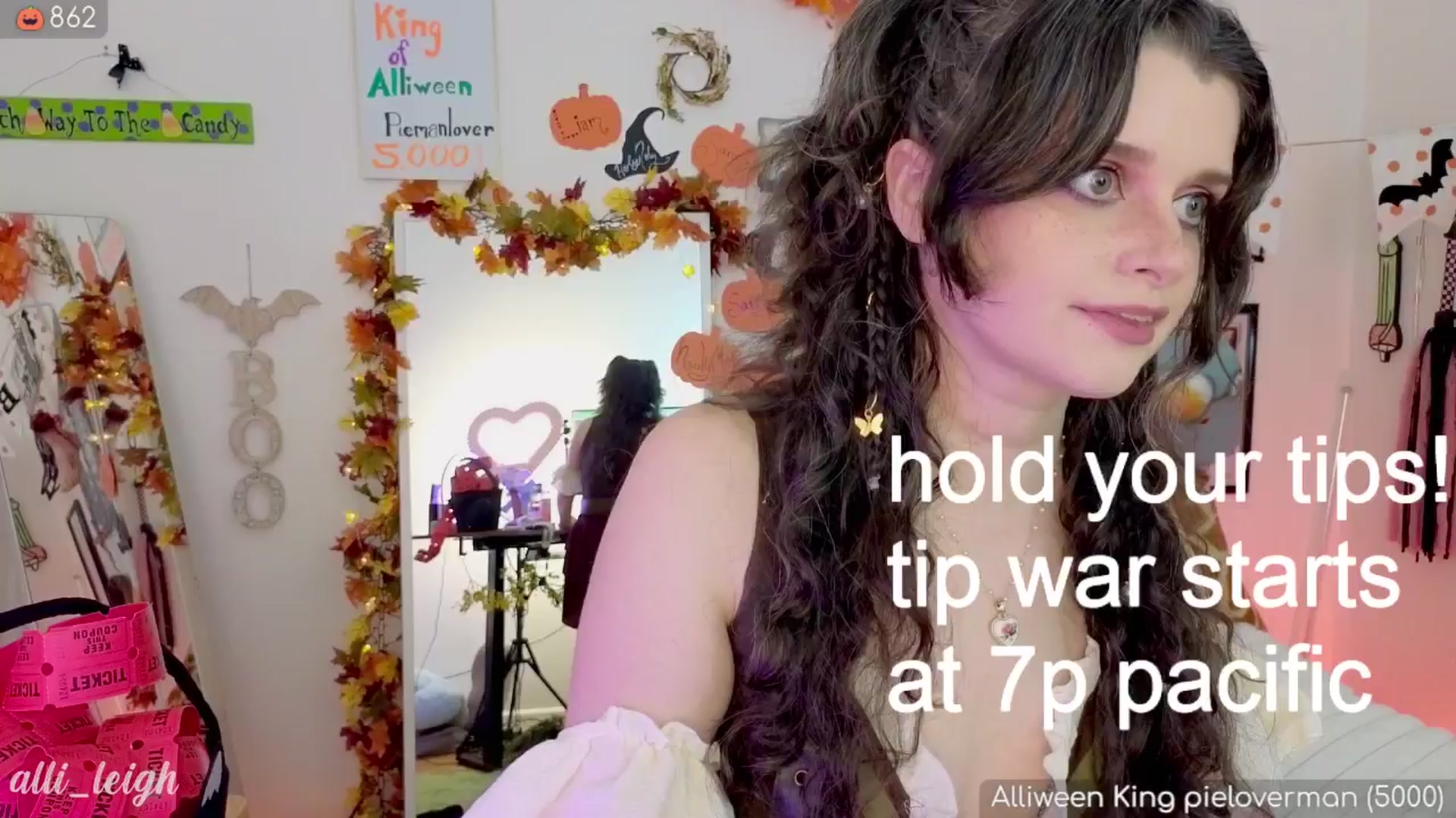 Gallery image thumbnail from alli_leigh's myfreecams stream on, 10/19/2024, 03:27 image 5 of 20