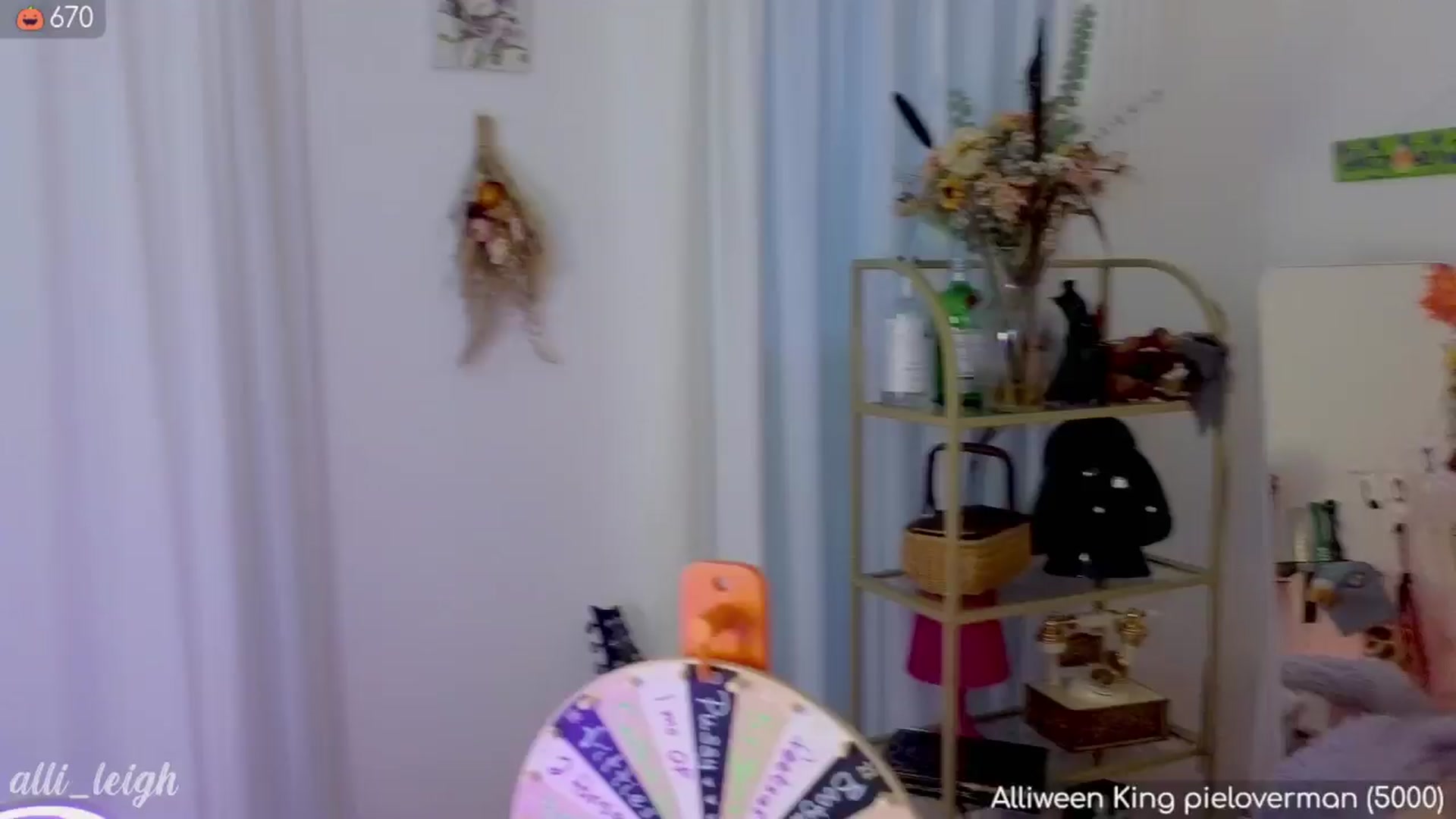 Gallery image thumbnail from alli_leigh's myfreecams stream on, 10/21/2024, 01:05 image 8 of 20