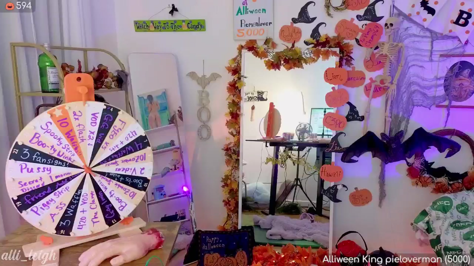 Gallery image thumbnail from alli_leigh's myfreecams stream on, 10/30/2024, 01:57 image 20 of 20
