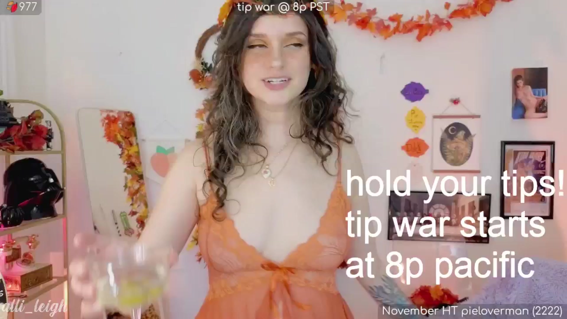 Gallery image thumbnail from alli_leigh's myfreecams stream on, 11/08/2024, 05:35 image 7 of 20