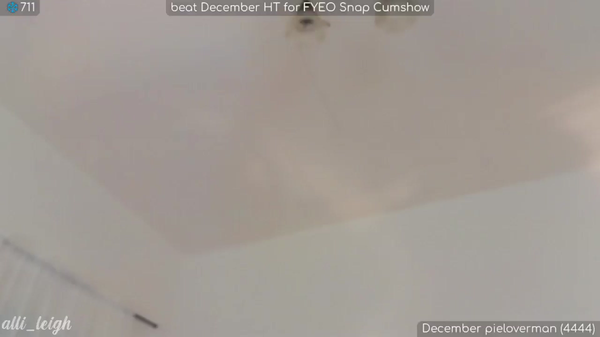 Gallery image thumbnail from alli_leigh's myfreecams stream on, 12/14/2024, 24:03 image 18 of 20