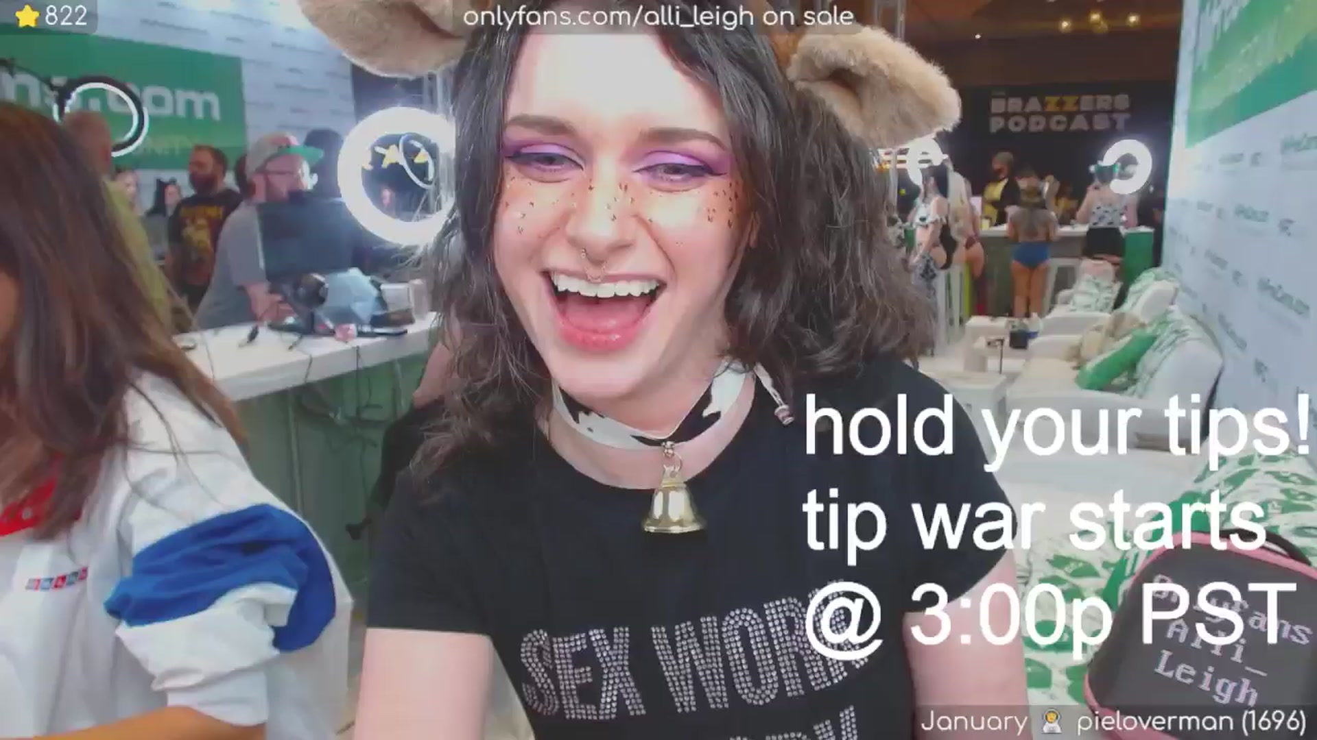 Gallery image thumbnail from alli_leigh's myfreecams stream on, 01/25/2025, 02:05 image 3 of 20