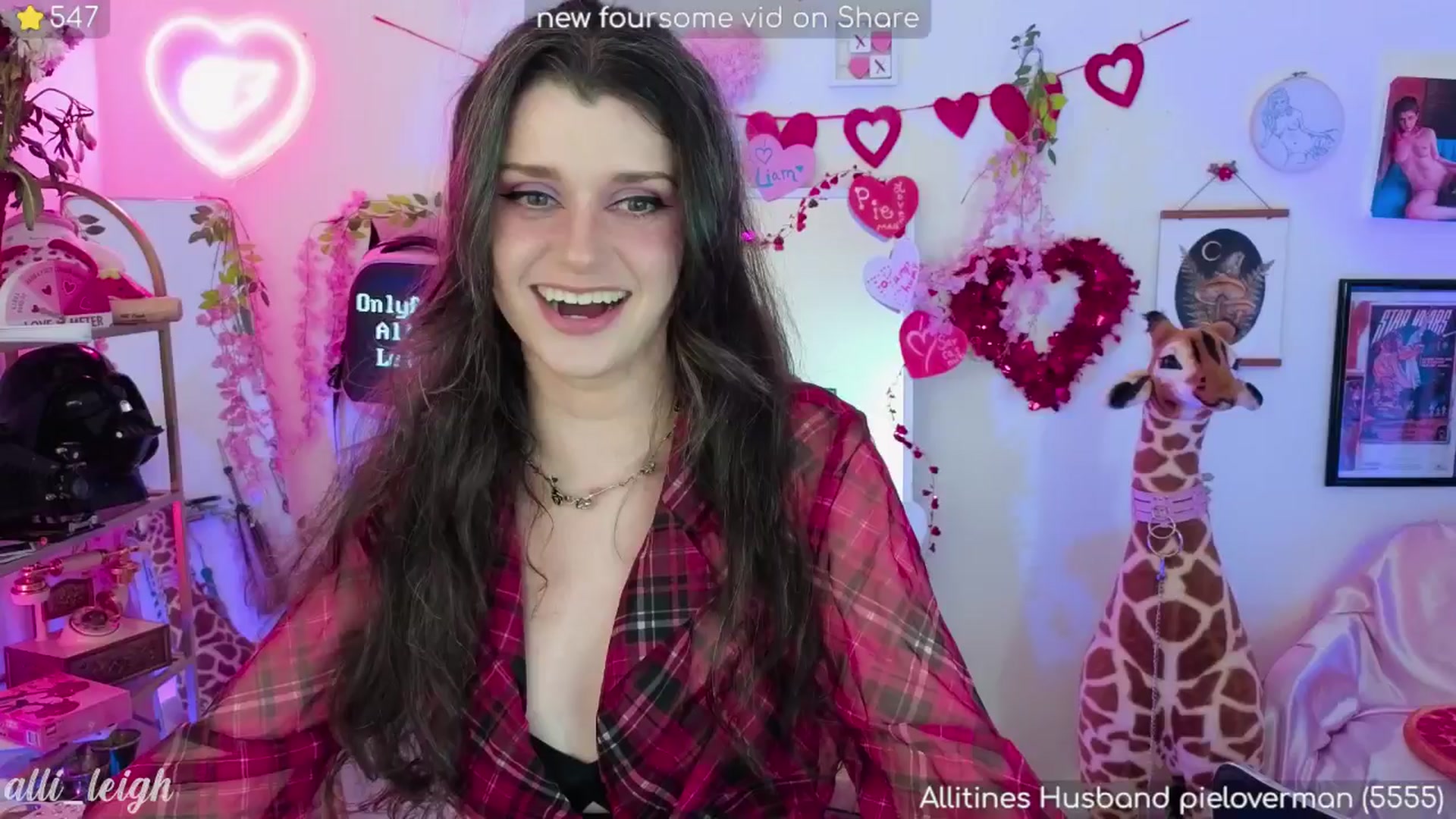 Gallery image thumbnail from alli_leigh's myfreecams stream on, 02/22/2025, 03:04 image 2 of 20