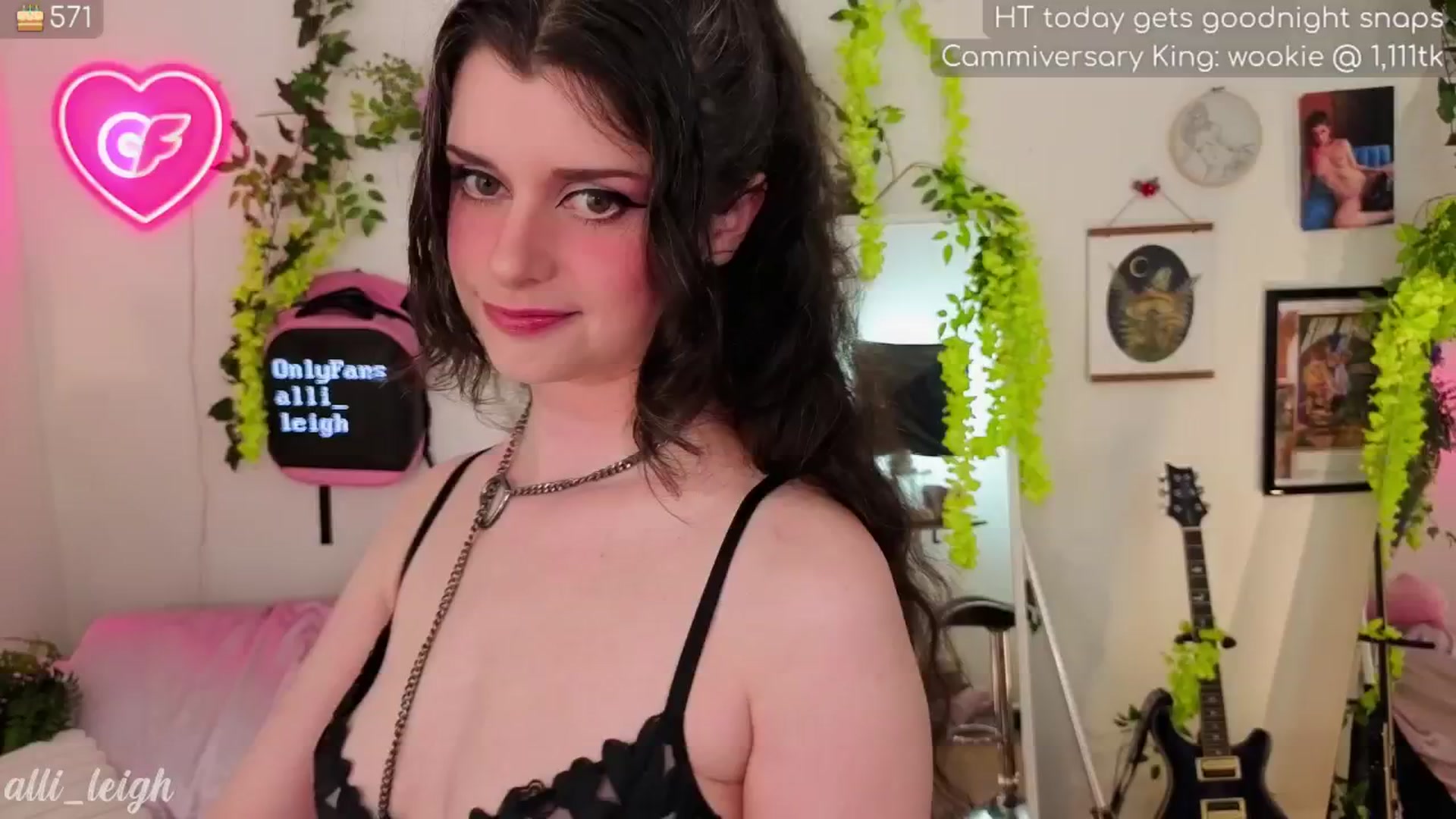 Gallery image thumbnail from alli_leigh's myfreecams stream on, 05/04/2025, 03:21 image 2 of 20