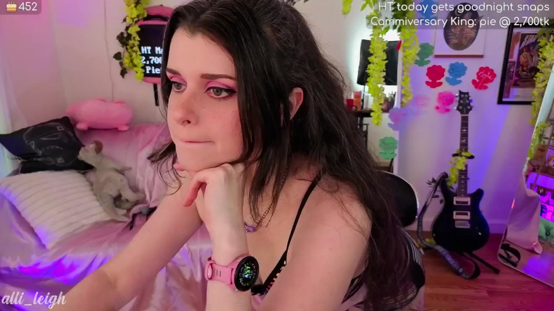 Gallery image thumbnail from alli_leigh's myfreecams stream on, 05/06/2025, 24:01 image 4 of 20