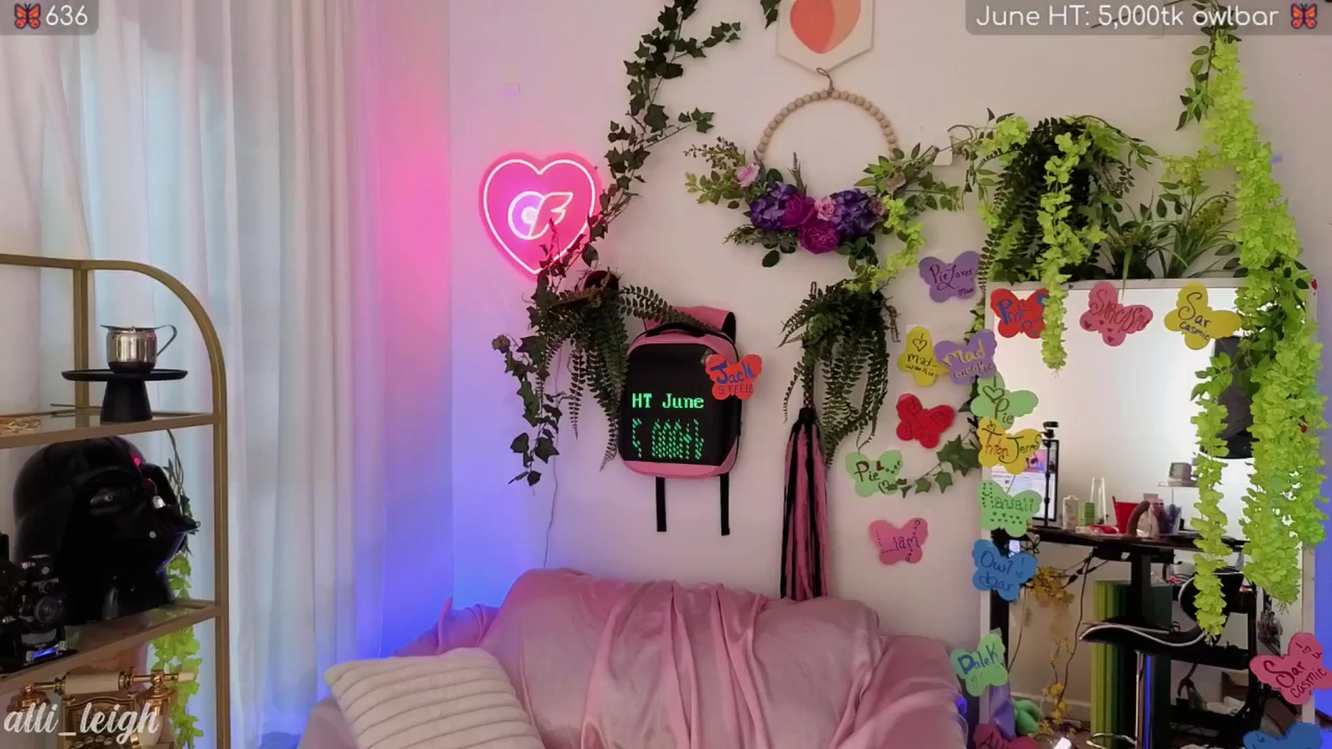 Gallery image thumbnail from alli_leigh's myfreecams stream on, 06/13/2025, 01:35 image 10 of 20
