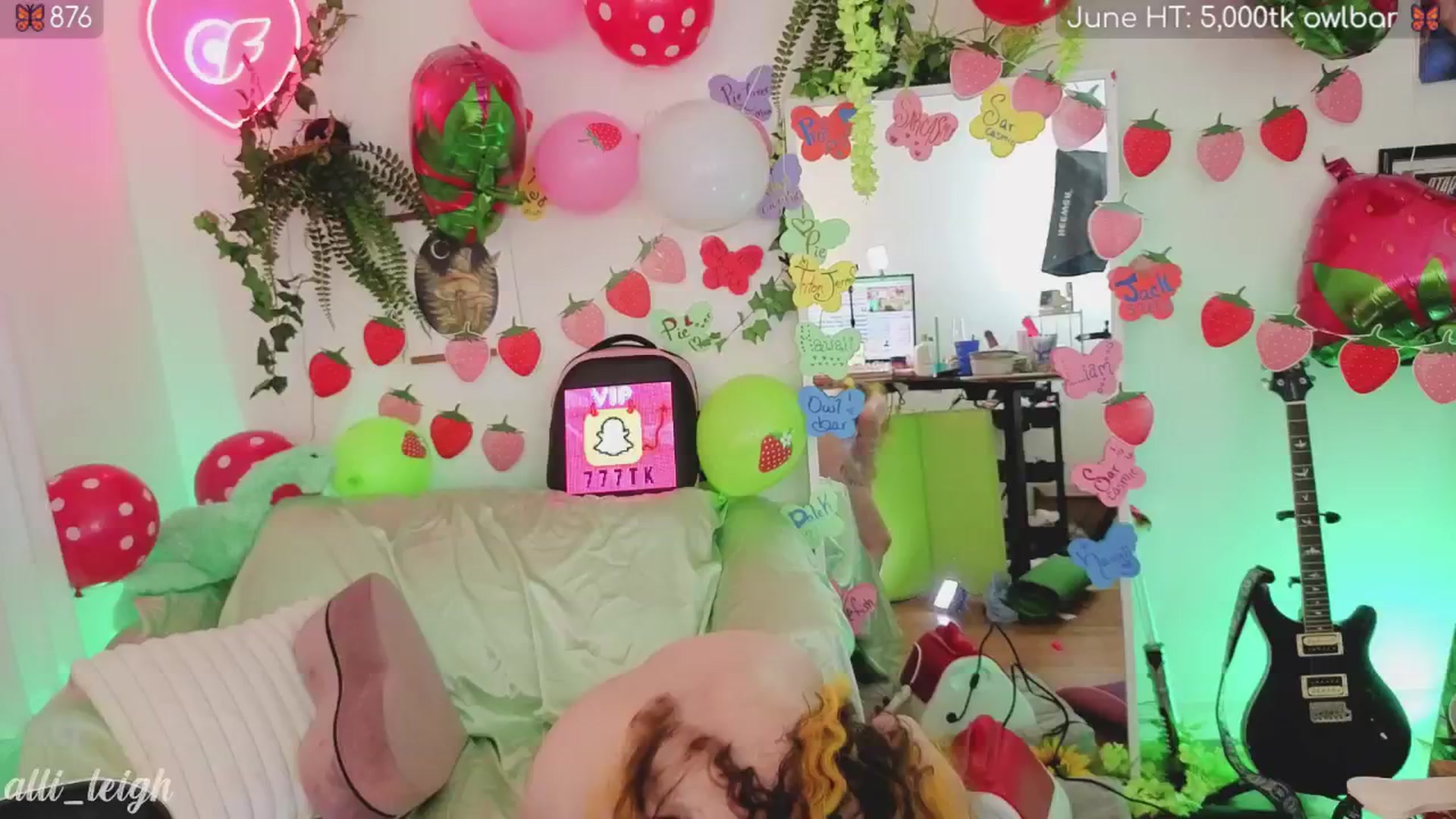 Gallery image thumbnail from alli_leigh's myfreecams stream on, 06/22/2025, 02:42 image 8 of 20