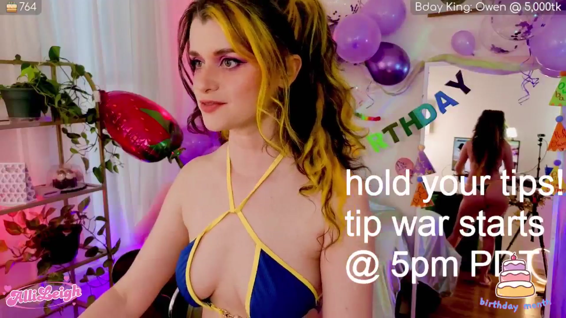 Gallery image thumbnail from alli_leigh's myfreecams stream on, 07/13/2025, 24:02 image 16 of 20