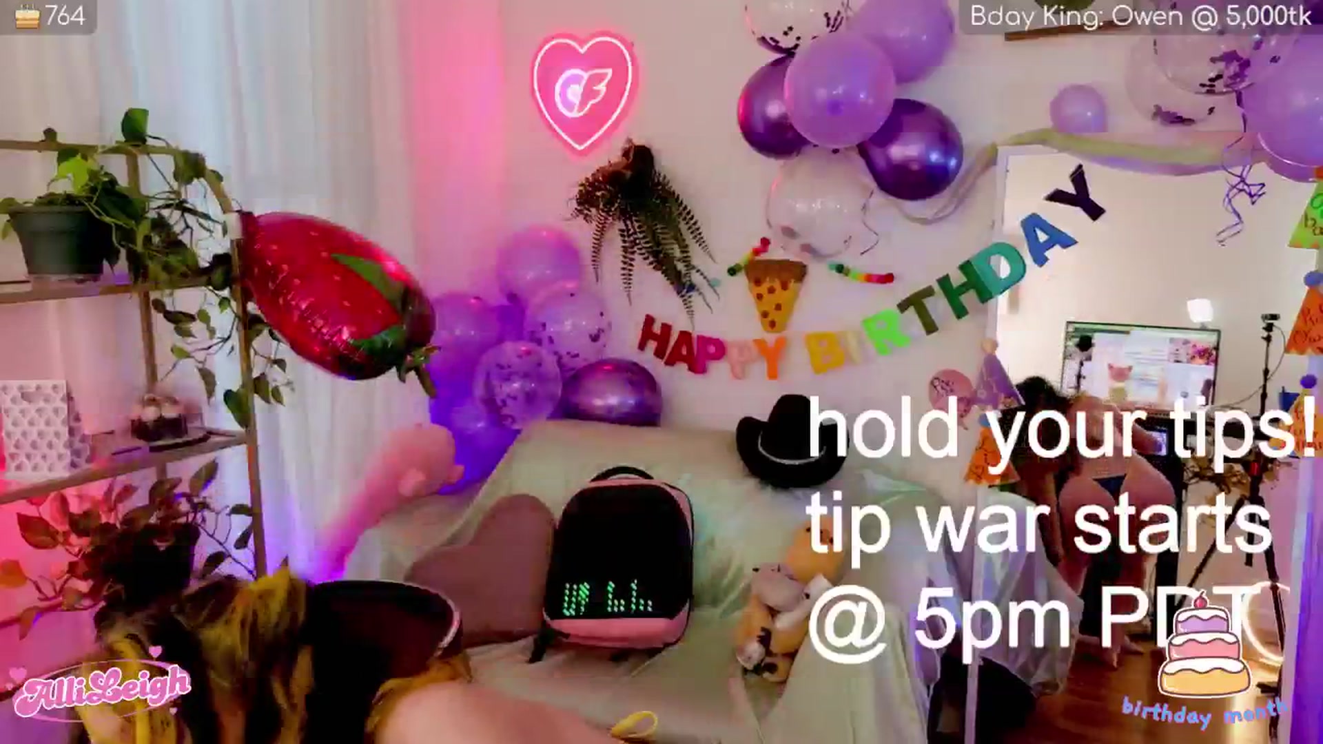 Gallery image thumbnail from alli_leigh's myfreecams stream on, 07/13/2025, 24:02 image 17 of 20
