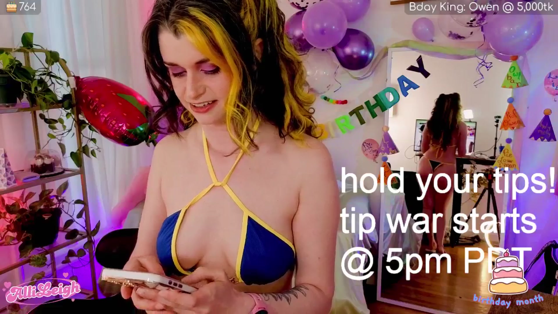 Gallery image thumbnail from alli_leigh's myfreecams stream on, 07/13/2025, 24:02 image 8 of 20