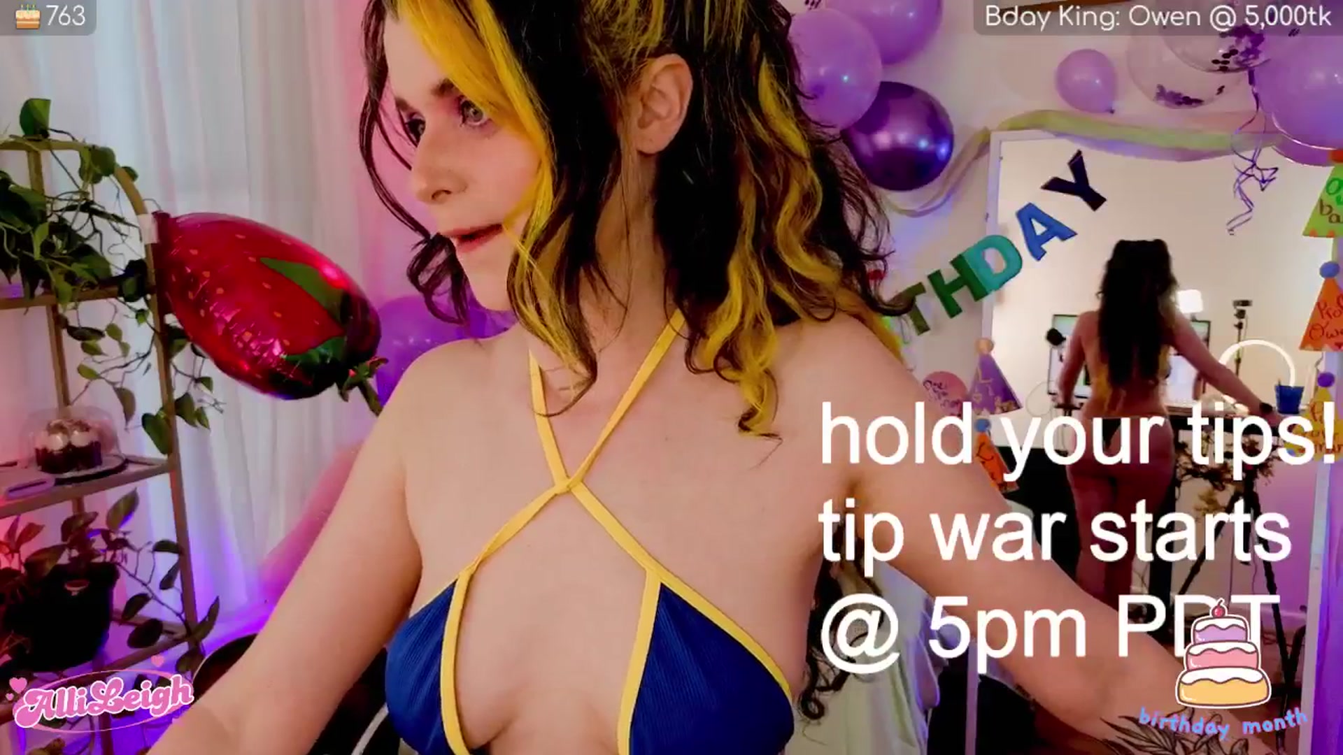 Gallery image thumbnail from alli_leigh's myfreecams stream on, 07/13/2025, 24:02 image 2 of 20