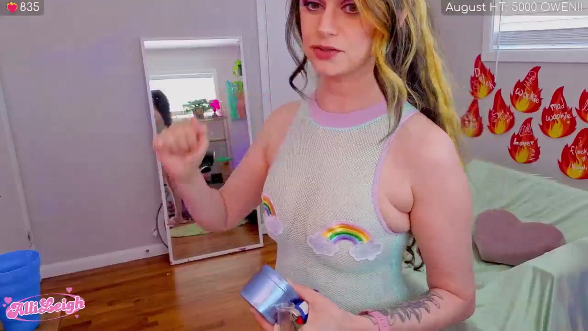 Gallery image thumbnail from alli_leigh's myfreecams stream on, 08/23/2025, 21:17 image 7 of 20