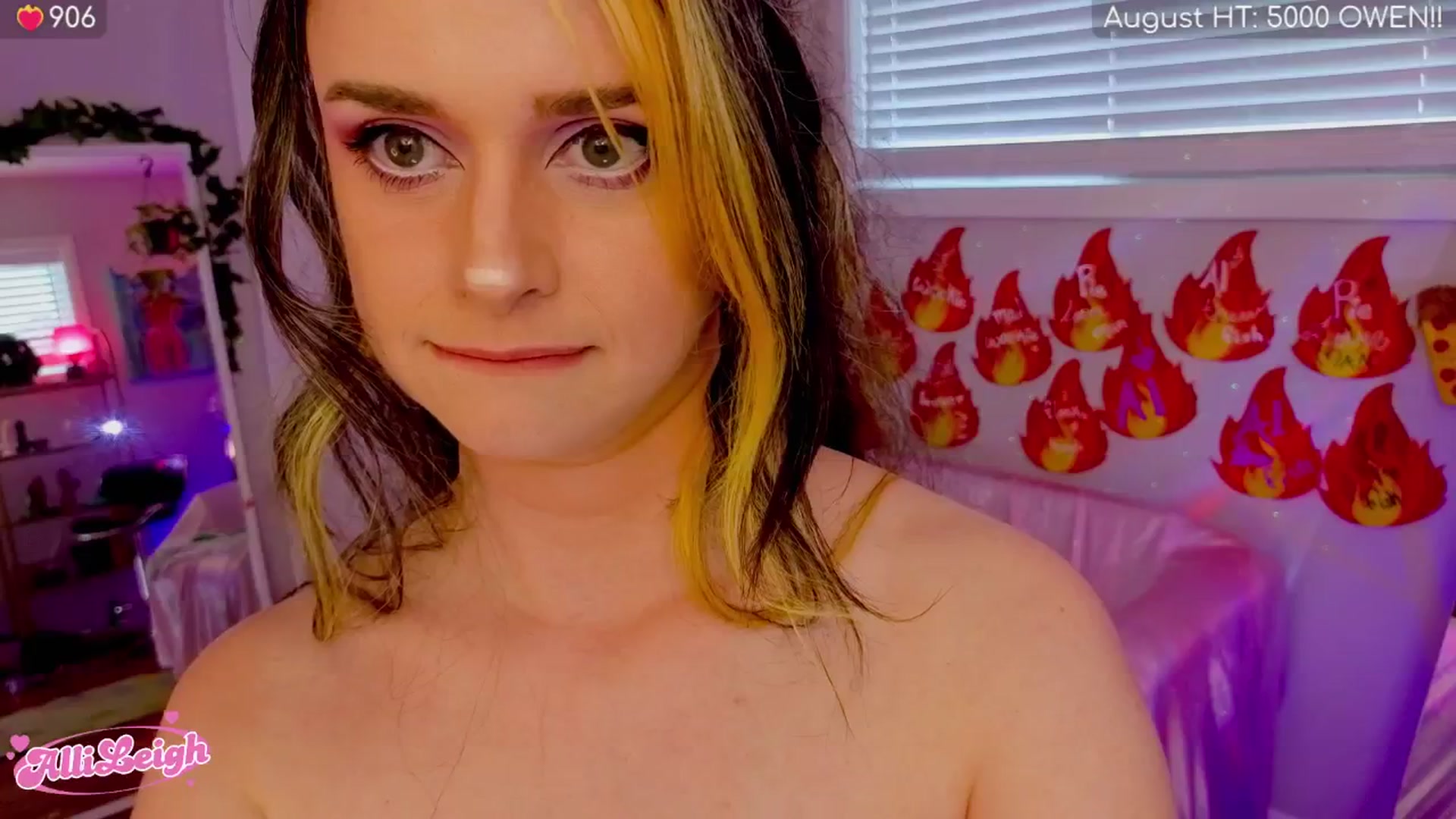 Gallery image thumbnail from alli_leigh's myfreecams stream on, 08/31/2025, 01:36 image 11 of 20